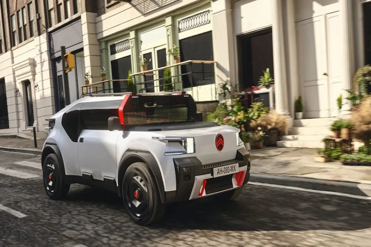 Avec Oli, Citroën s'engage dans une mobilité accessible, responsable et polyvalente 4 cl 22017013 recadre