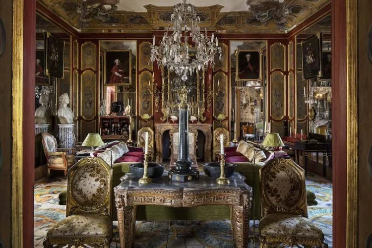 Pour les amateurs de beaux livres // 4 ouvrages sublimes autour de Pierre Cardin, Jacques Garcia, Jonathan Rachman et le joaillier Fred 5 jacques garciabruno ehrs