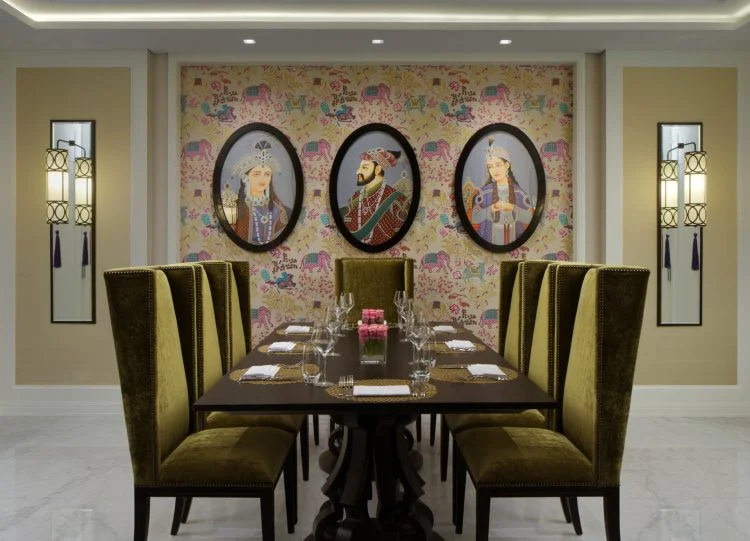 Un parfum d’Inde au Taj Hotel Dubaï pour une villégiature enivrante 3 taj dubai maharaja suite dining area