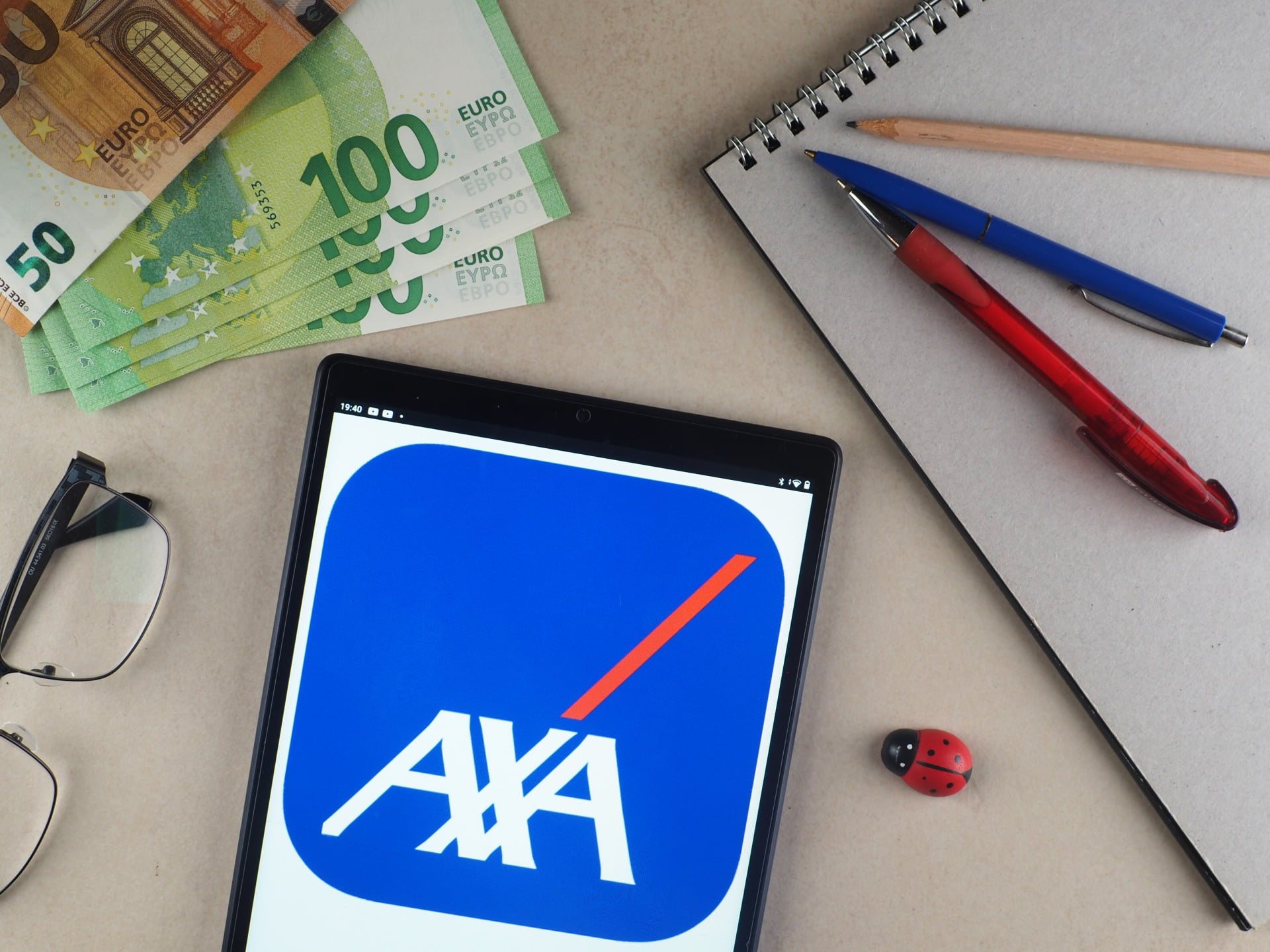 AXA