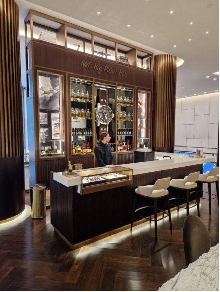 Bar IWC chez Time Machine – Bucherer NYC (© Retailoscope)