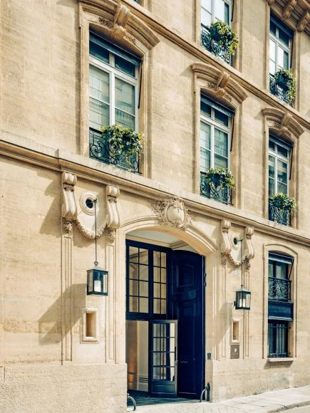 Cinq adresses inspirantes pour un staycation printanier à Paris 4 facade