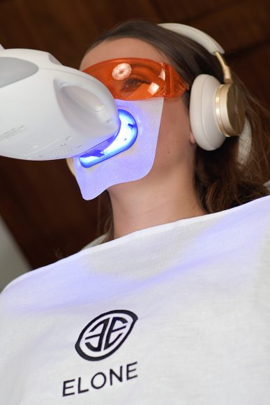 Docteur Ari Elyani : « Les dents sont notre devanture sociale » 3 blanchiment des dents