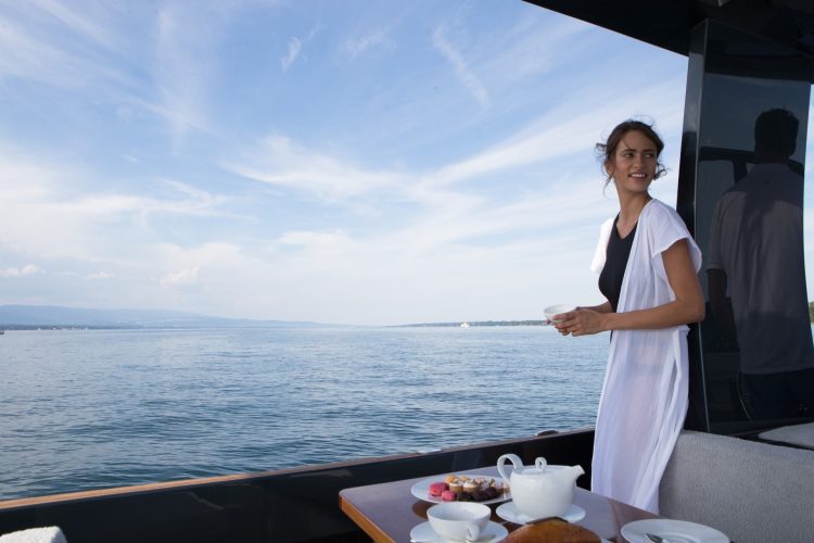 La Réserve Genève souffle ses 20 ans : retour sur une légende de l’hôtellerie mondiale 3 la reserve geneve lake breakfast