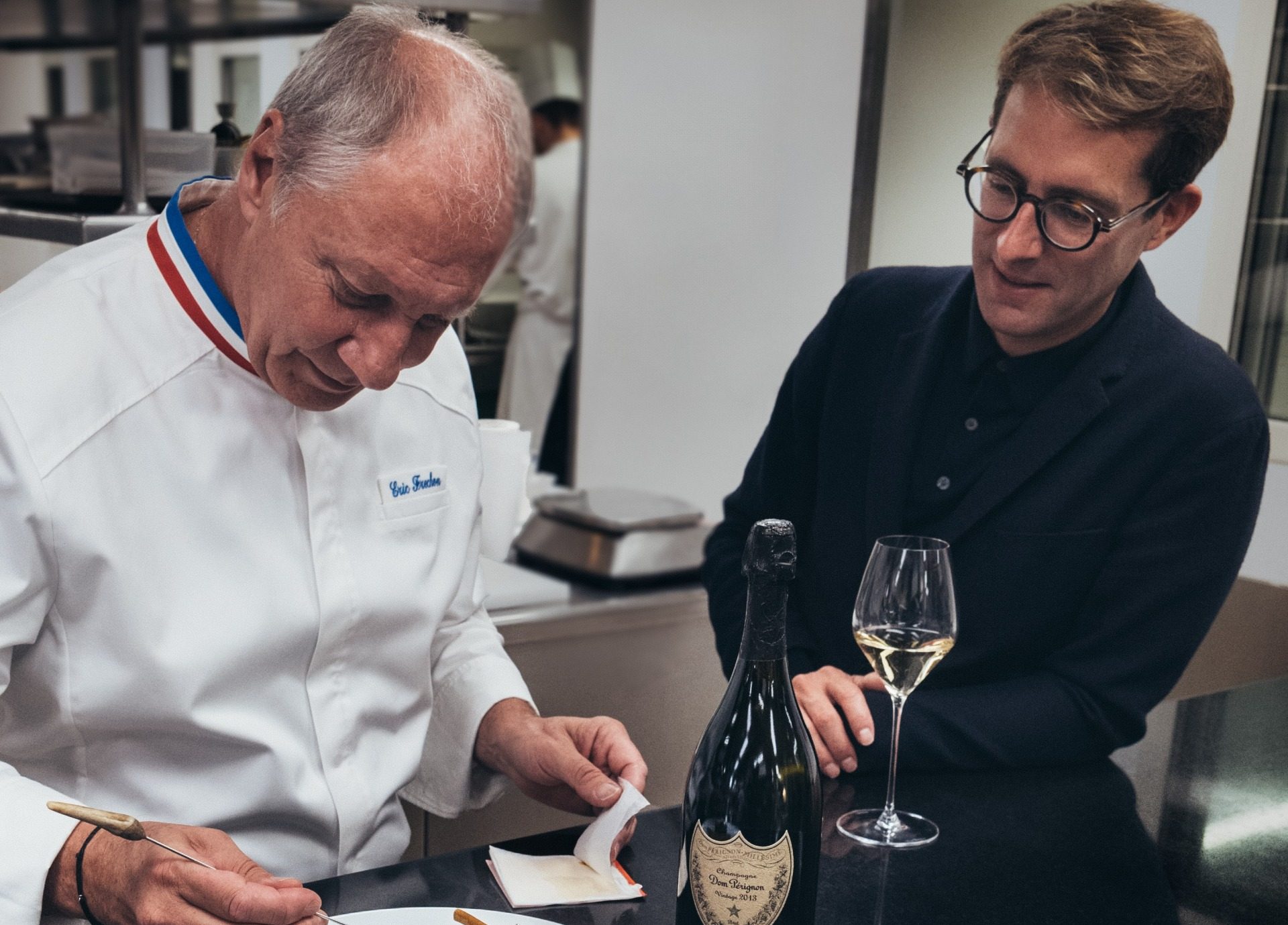 le bristol paris et dom perignon eric frechon et vincent chaperon 5242 1 e1702819181693