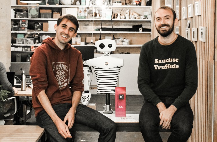 Matthieu Lapeyre et Pierre Rouanet, fondateurs de Pollen Robotics.