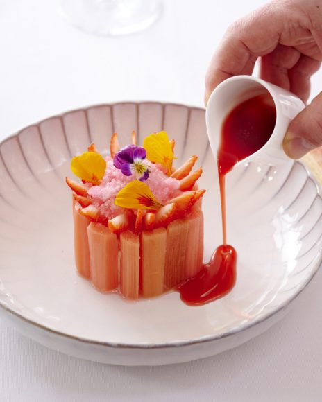 arcadia hotel byblos saint tropez fontainebleau rhubarbe et fraises bernhard winkelmann 2