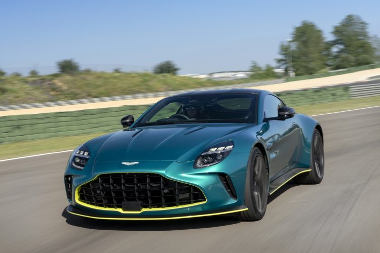 astonmartinvantagephotomaxearey 5721