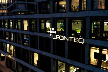 leonteq office night 750x390px