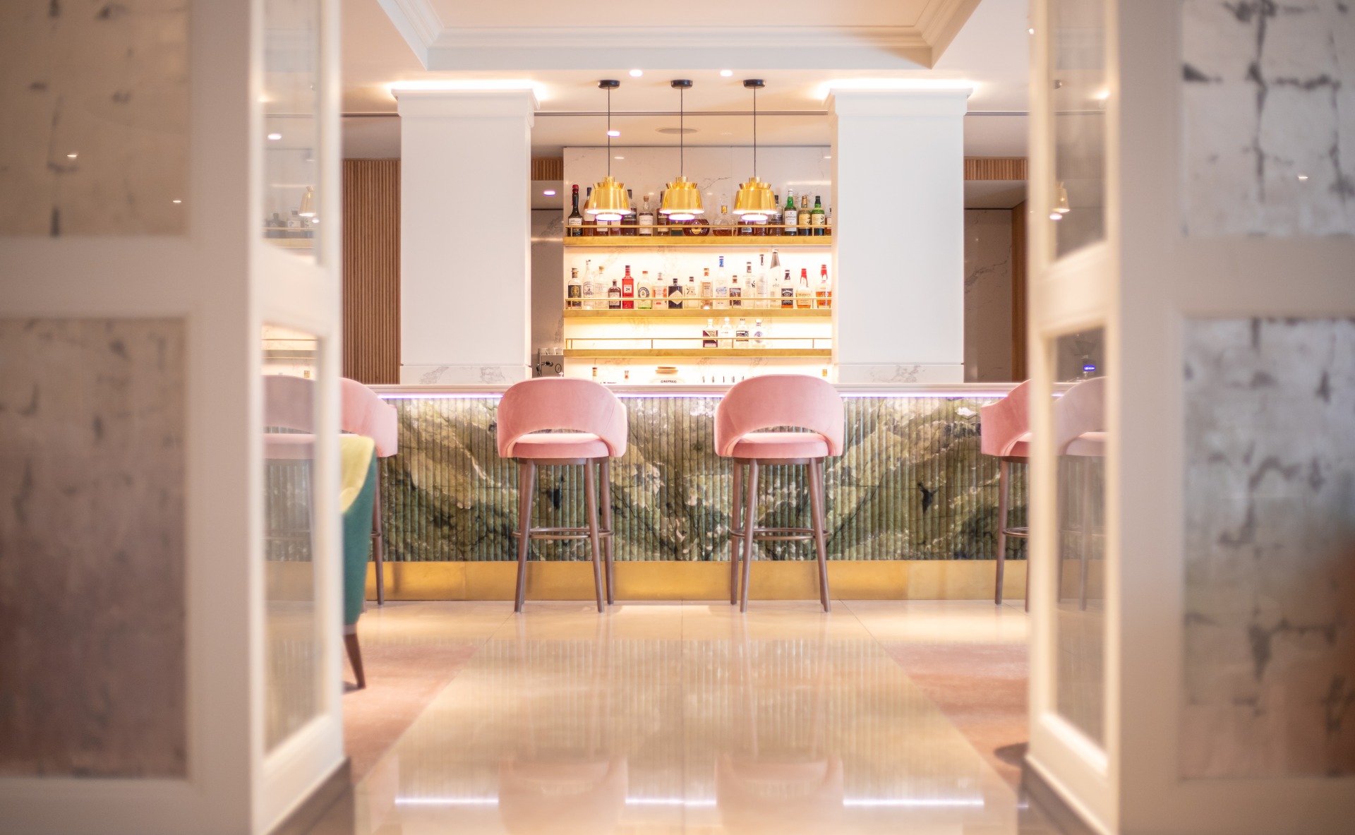 conrad london st james the hedgerow bar credit tasteofhilton 1