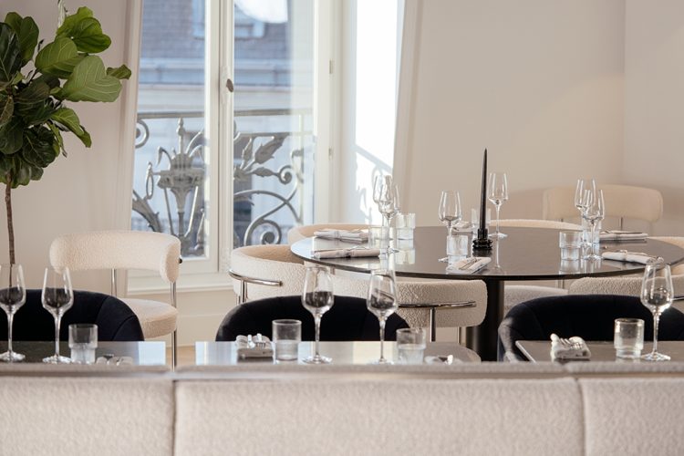 Gustave Collection renouvelle l’expérience de travail grâce aux codes du luxe 3 forbes3