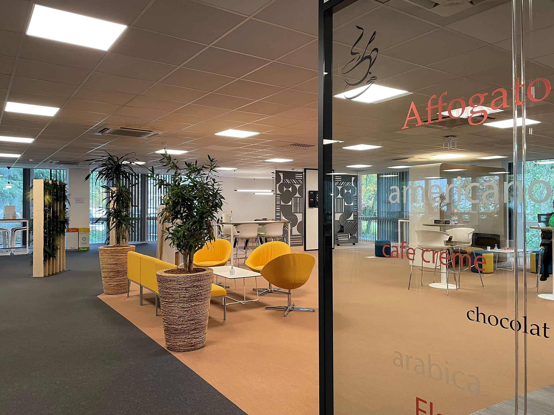 1 ambiance concept cafeteria grand