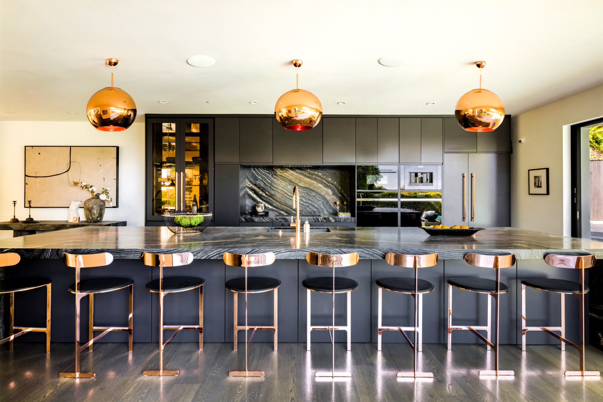Au cœur du havre hollywoodien d’Adam Lambert, évalué à 7,4 millions de dollars 4 1516 n kings rd 21 282
