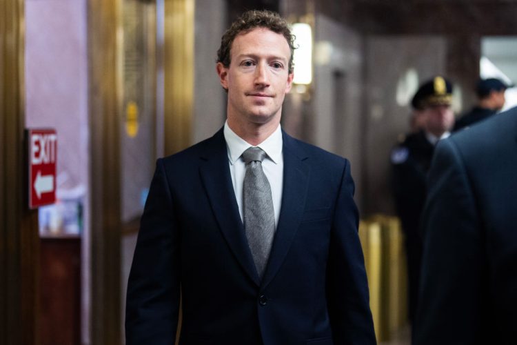 Le fondateur de Meta, longtemps considéré comme l’éternel outsider derrière Elon Musk, Jeff Bezos ou Bernard Arnault, est désormais la deuxième plus grande fortune de la planète, avec une richesse estimée à 226 milliards de dollars début juin 2025