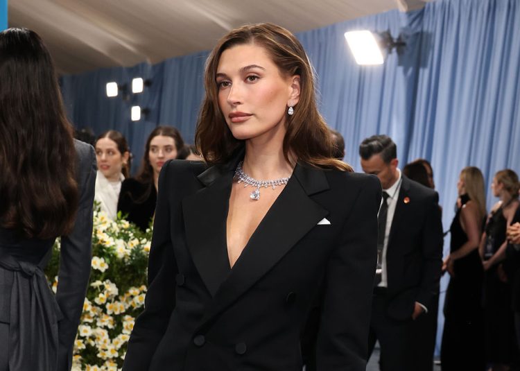 Hailey Bieber