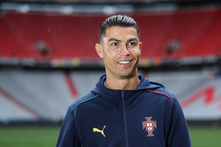 Cristiano Ronaldo est le joueur le mieux payé au monde.