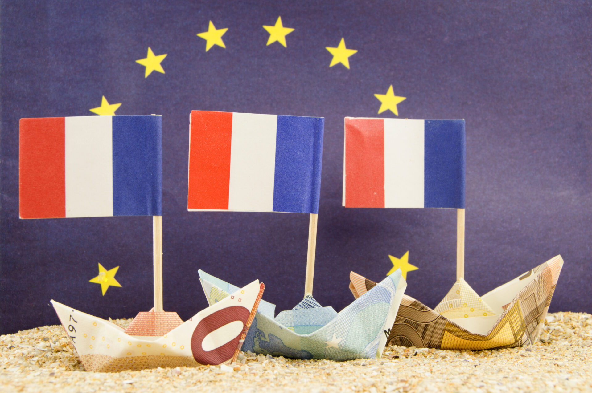 Record absolu, premier poste de dépense... 5 faits surprenants sur la dette française