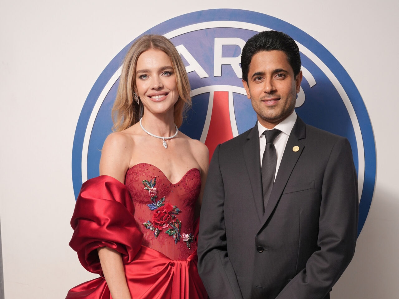 Paris for Good : Naked Heart et le PSG mobilisent 4 millions d'euros pour les jeunes autistes - natalia vodianova nasser al khelaifi stephane feugere e1758900209899